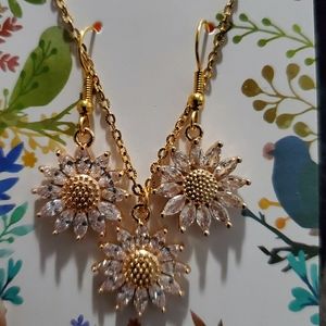 Sunflower earring and necklace set